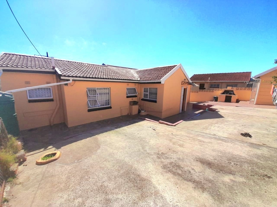 3 Bedroom Property for Sale in Mdantsane Nu 17 Eastern Cape